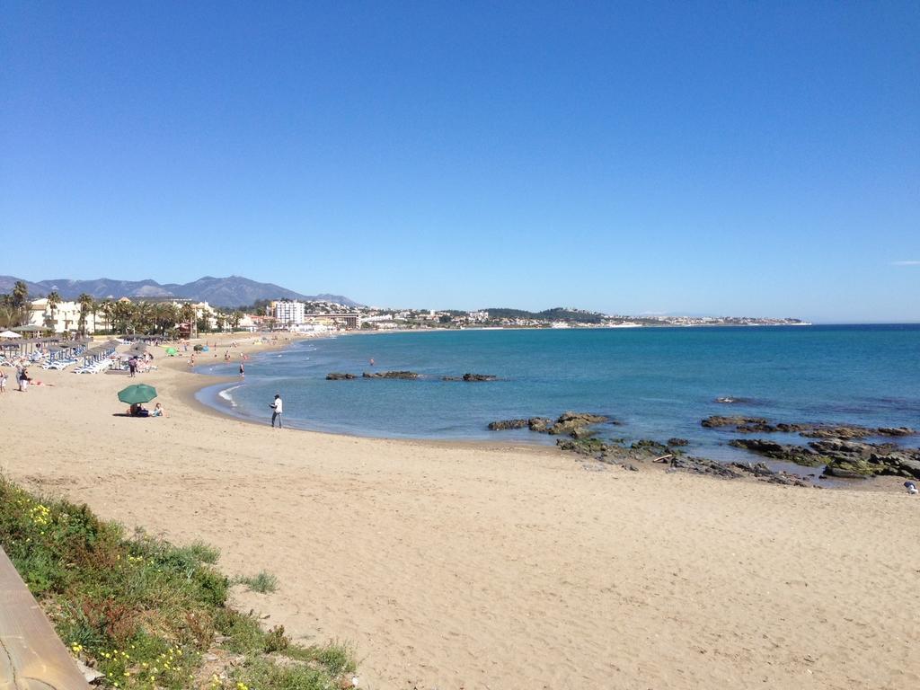 Beach Apartment Las Acacias Torrenueva La Cala De Mijas Room photo
